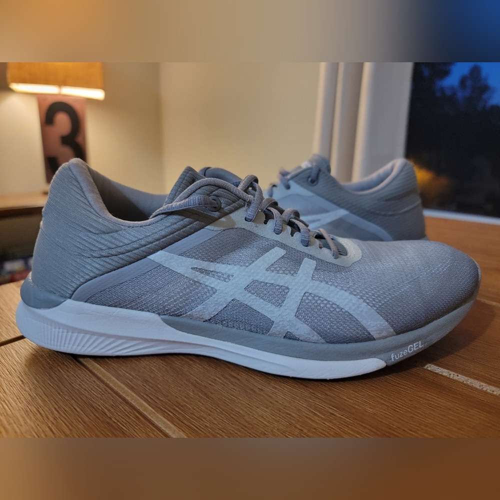 Asics Fuzex Rush Trainer - Gray & White - Size 7.5